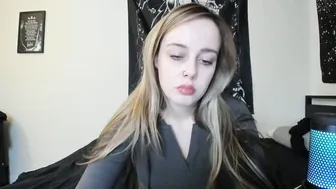 Luna_lovelyy chat porn video (11-22-2025)