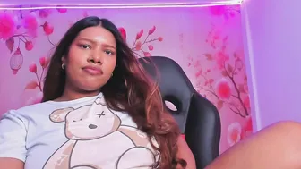 thais_waldrof video chat porn 22-Nov-25