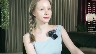 mia_vebes nude cam 11-23-2025