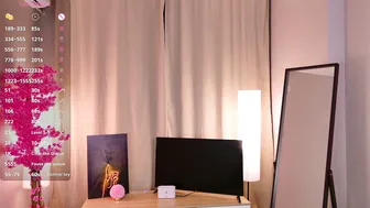 light_babe (11/23/2025)
