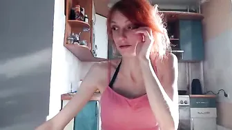 Imelissa8malis interactivetoy posing on cam
