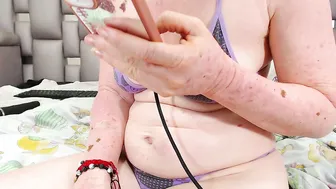 kittywhiteass white - (11/23/2025)