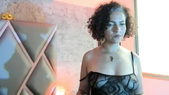 isabella_rosssi1 feet 23-Nov-2025