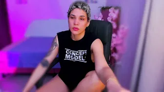 Laura_r23 bigass chat cam porn
