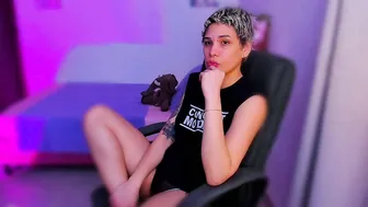 Laura_r23 bigass chat cam porn