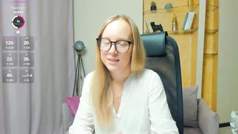 Nicolavanderbie nude on cam 23-Nov-2025