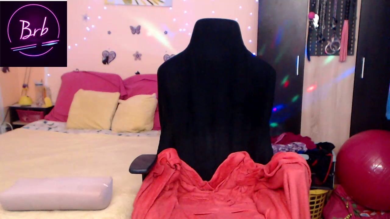lexygold footfetish - 23 May 2025