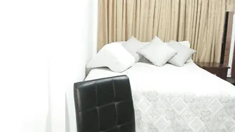 cute_brunett webcam live on cam