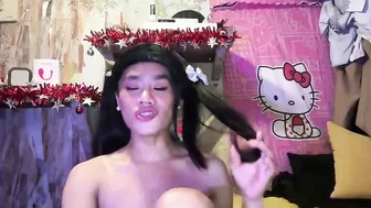 Ur_sweet_atarah18 daddy posing on cam