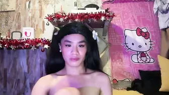 Ur_sweet_atarah18 daddy posing on cam