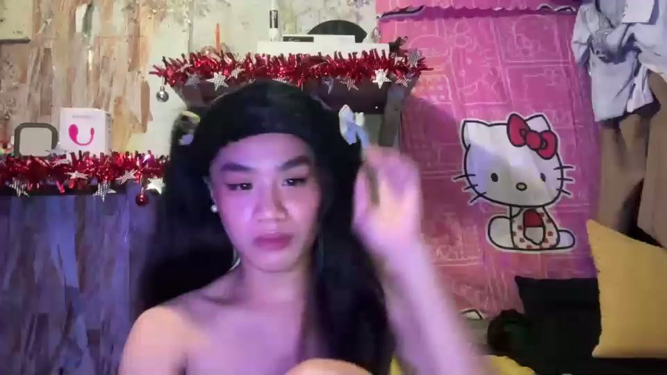 Ur_sweet_atarah18 daddy posing on cam