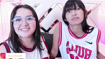 foxybuny 24-Nov-2025 lesbian