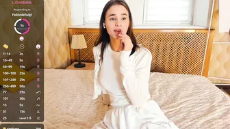 Meoww_meows nude on cam 24 November 2025