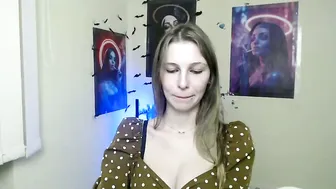 stranger_giirl 11/24/2025 webcam