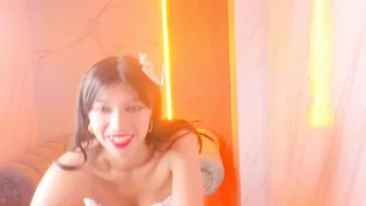 isabella_blondetf porn cam (11/24/2025)