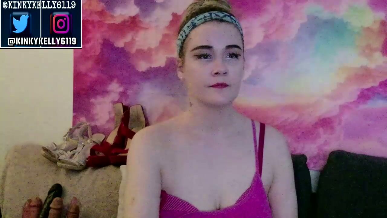 Kellylynn76 cam girl 25 November 2025
