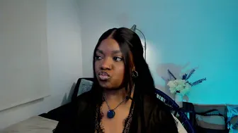 soymaria___ (11/25/2025)