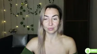 ay_kiss_jully recorded nude video 373530