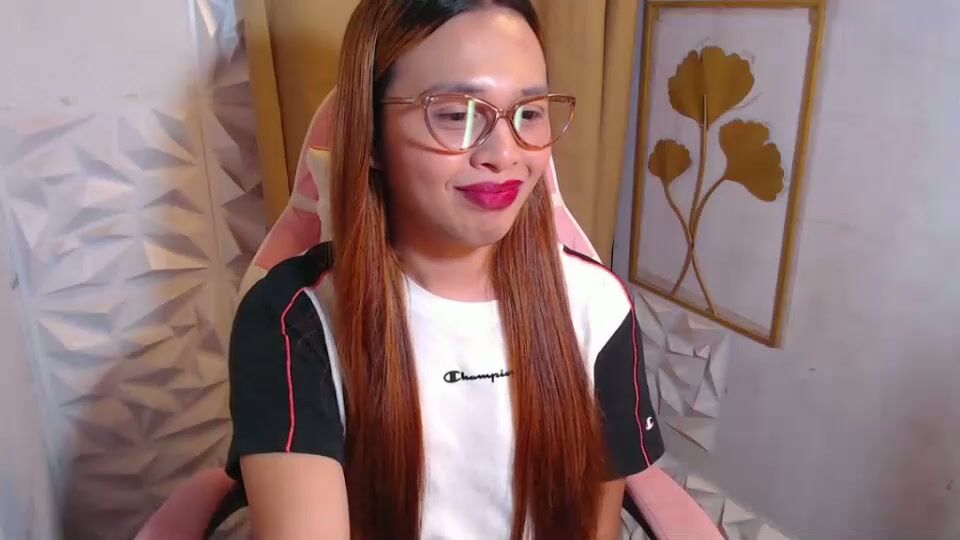 yourhornywife069 feet - (11/25/2025)