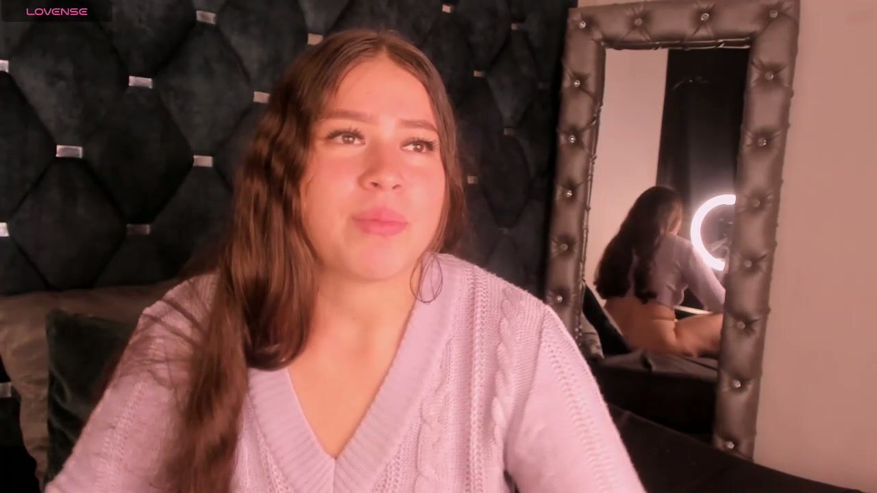 Evangely_fox sex cam chat - (11-25-2025)