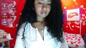 Maite_loves live on cam 25-Nov-2025