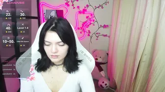 emmadarkk (11/25/2025) 18