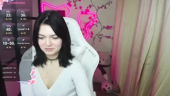 emmadarkk (11/25/2025) 18