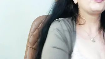 Desirehellen bigboobs show