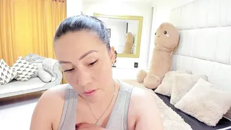 gaby_trent chat sex 11/25/2025