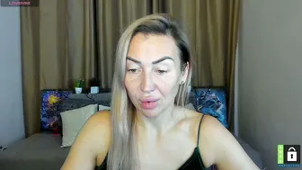 ay_kiss_jully recorded nude video 375796