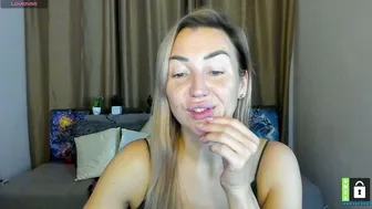 ay_kiss_jully recorded nude video 375796