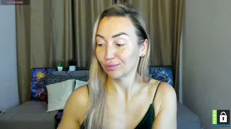 ay_kiss_jully recorded nude video 375796