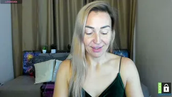 ay_kiss_jully recorded nude video 375796