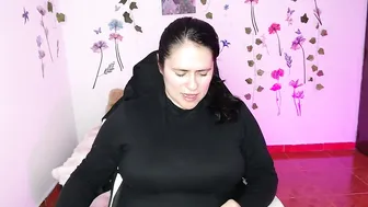 Jenny__666 lovense on webcam