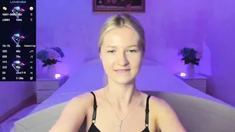 mellina_tey webcam - 11/26/2025
