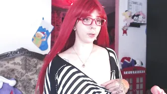 kitsunearineko posing on cam 26-Nov-2025
