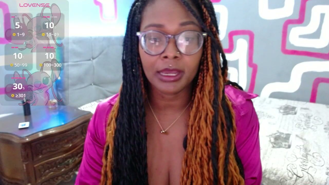 luciana_moraine bigboobs (11/26/2025)