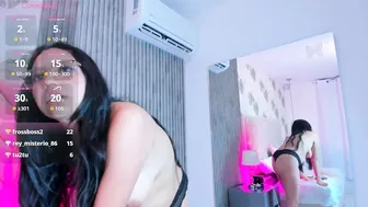 chloe_joness1 (11/26/2025)
