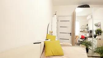 Paris_hilt_on amateur webcam video 26 November 2025