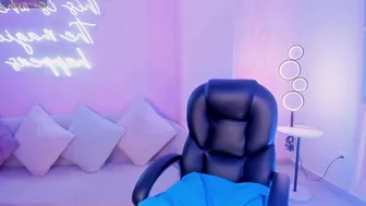 maddisonlowe latina stream