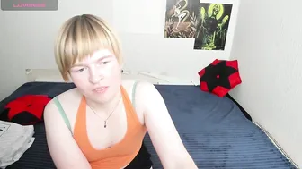 Cattie_w_ 26-Nov-25 blonde