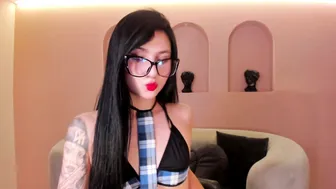 Laurentconnor (11-26-2025) latina
