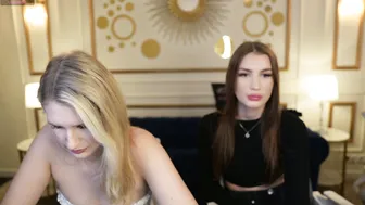 bright_diamonds_054 11-26-2025 lesbian