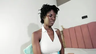 Tahira_21 bigboobs 11-26-2025