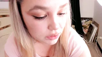 anny_marryanny_ posing on cam (11/26/2025)