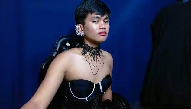 Iya143 naked 27-Nov-25