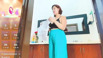 Scarlett_moore_ natural 05/25/2025