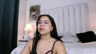 violet_queen2 webcam video 27-May-25
