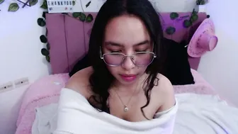 Amaris_ferrer webcam 11/27/2025