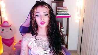 bluee_v recorded nude video 380802